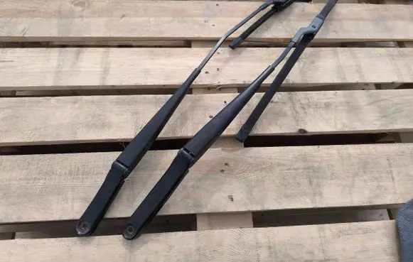 Volkswagen Polo V 6R Headlight wiper blade set 6R1955409A