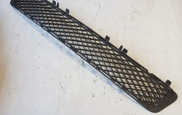 Mercedes-Benz E W212 Front bumper lower grill 2128850523 NE53261