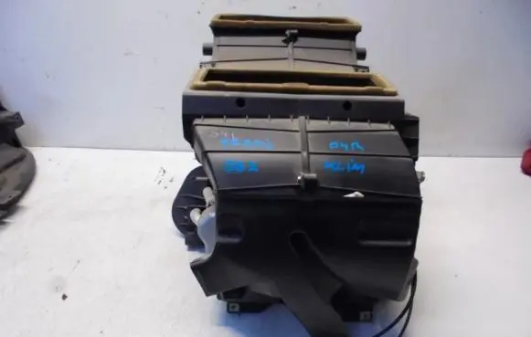 Opel Vivaro Interior heater climate box assembly 