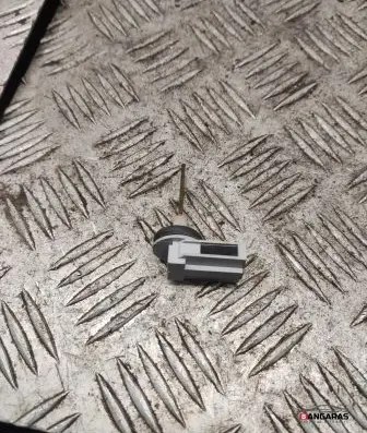 Sensor