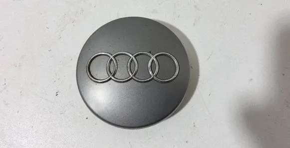Audi A4 S4 B7 8E 8H Original wheel cap 8D0601170