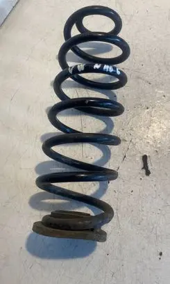Volkswagen PASSAT CC Rear coil spring