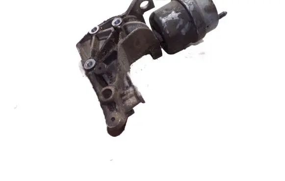 Volkswagen Transporter - Caravelle T4 Engine mount bracket 7D0199132D