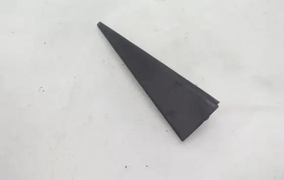 Nissan X-Trail T30 Other rear door trim element 