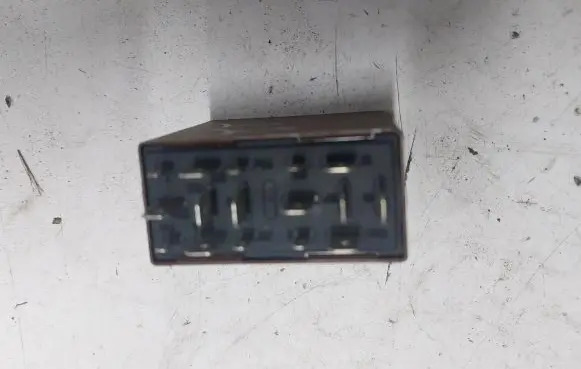 Audi TT Mk1 Other relay 8N0955531B B081099 72WA407