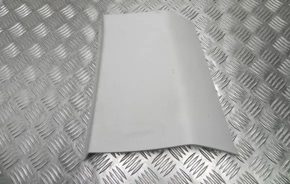 (D)pillar trim (top)