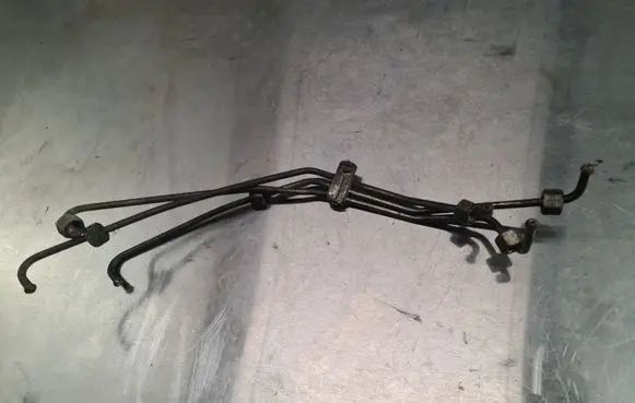 Audi A6 S6 C5 4B Fuel injector supply line/pipe 