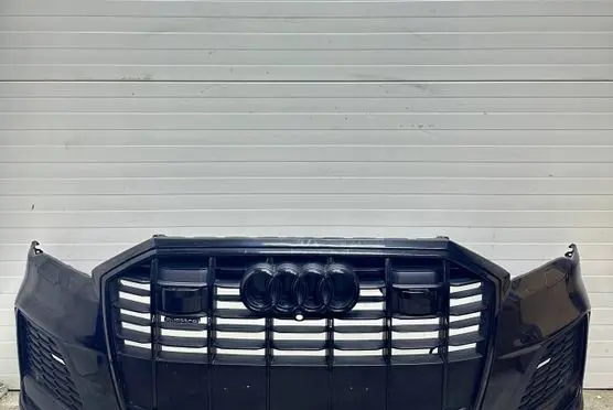 Audi Q7 4M Front bumper 