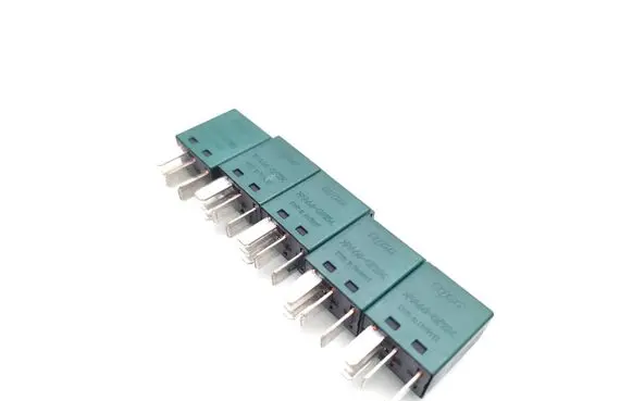 BMW 3 E90 E91 Other relay 6980177 61366980177 V23145A1101X105
