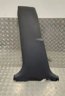 (B) pillar trim (bottom)