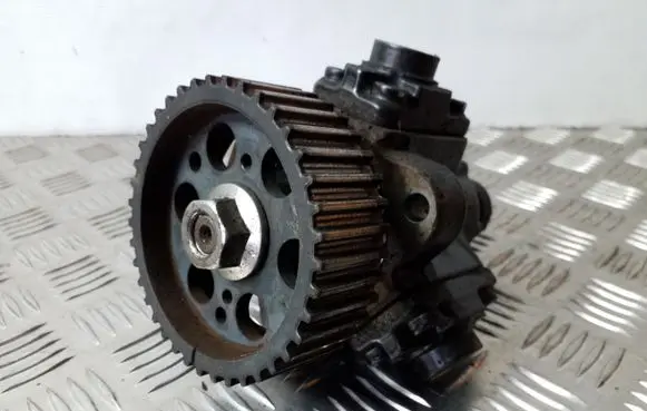 Opel Astra J Fuel injection high pressure pump 0445010248 55574632