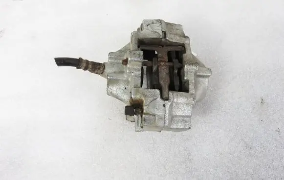 Mercedes-Benz C AMG W203 Rear brake caliper