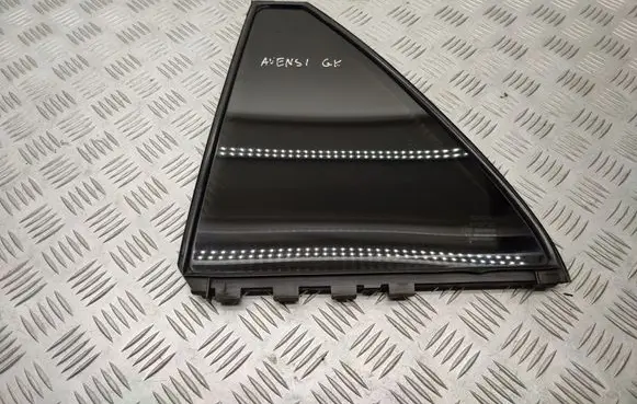 Toyota Avensis T250 Rear vent window glass 43R00048 6818905050