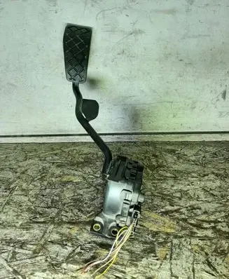 Audi A6 S6 C5 4B Accelerator throttle pedal 8D2721523B 6PV00802609