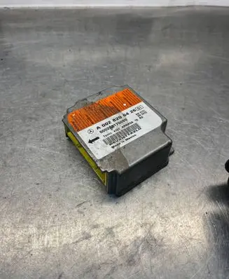 Mercedes-Benz E W211 Airbag control unit/module A0028206426 500208170085 D6V2H17A2L0