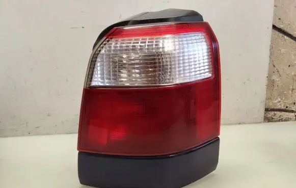Subaru Forester SF Rear/tail lights 