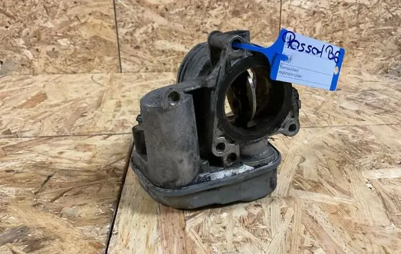 Volkswagen PASSAT B6 Throttle valve 03G128063B