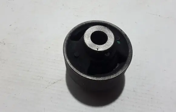 Renault Koleos I Front wishbone bush 