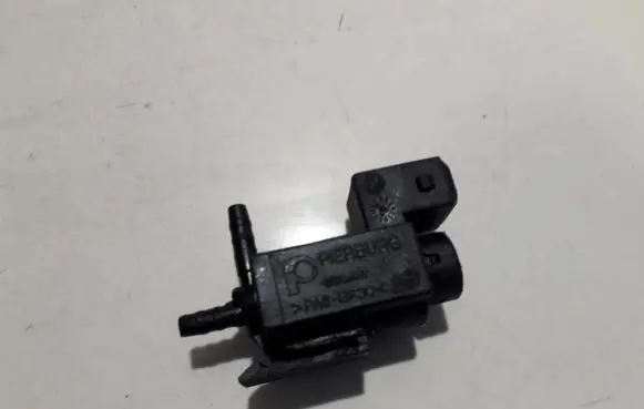 BMW 5 E39 Turbo solenoid valve 1742712