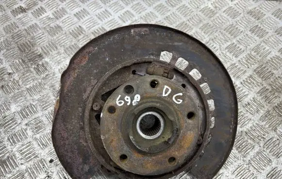 Audi Q7 4L Rear wheel hub