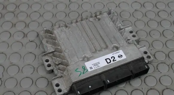 Nissan Qashqai Engine control unit/module 237104EA0C S180193104A