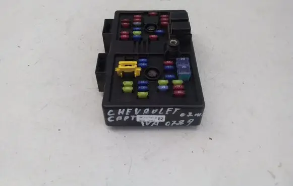 Chevrolet Captiva Fuse module 96821082