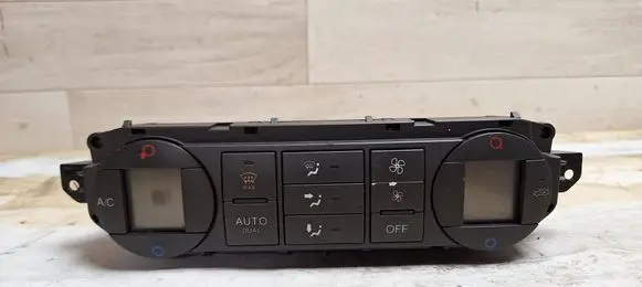 Ford Focus C-MAX Climate control unit 3M5T18C612AH WJWA37570