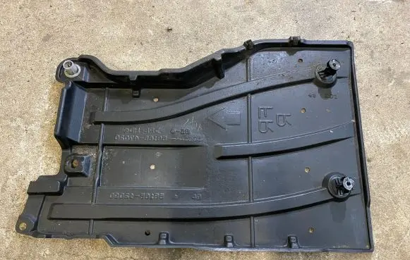 Toyota Prius+ (ZVW40) Center/middle under tray cover 5816547020