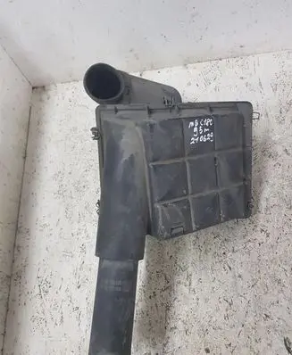 Mercedes-Benz C W202 Air filter box