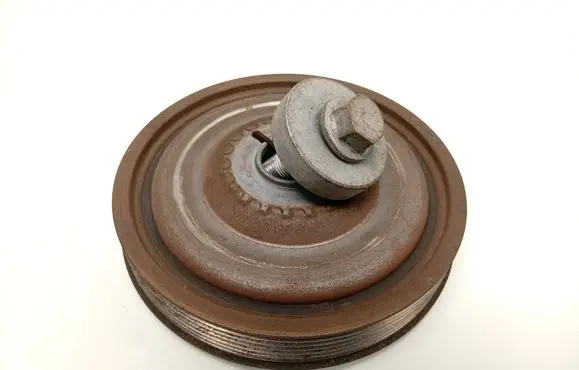 Nissan Qashqai+2 Crankshaft pulley E111126A