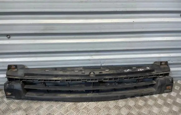 Front bumper mounting bracket