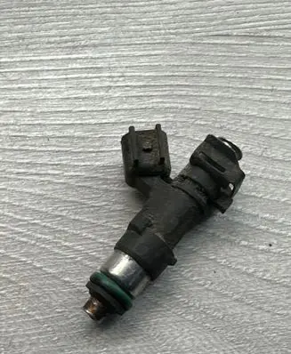 Chrysler 300 - 300C Fuel injector 0280158028 04591986AA 043122111