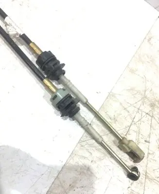 Volvo S60 Gear shift cable linkage 