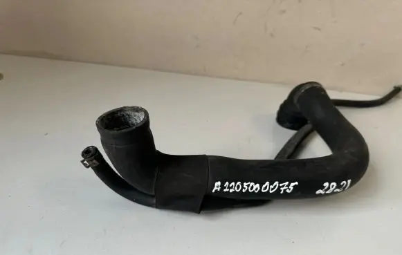Mercedes-Benz S W220 Engine coolant pipe/hose A2205000075