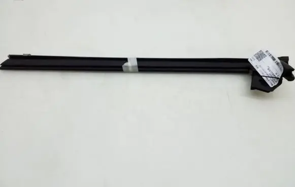 Front door glass trim molding
