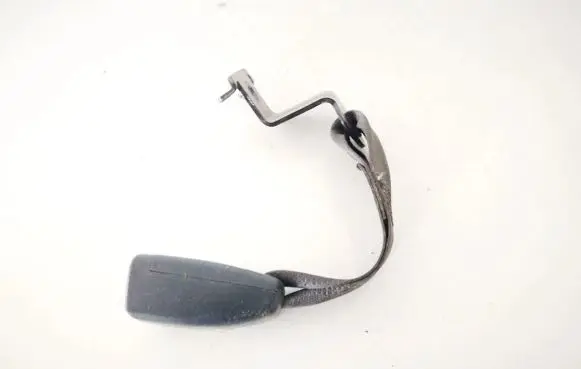 Mitsubishi Pajero Rear seatbelt buckle
