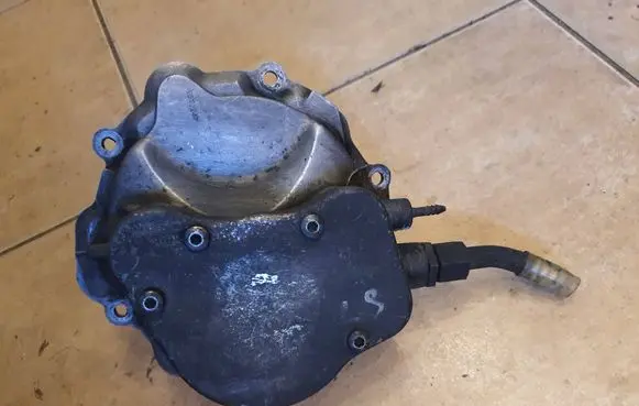 Volkswagen I LT Vacuum pump 95T247