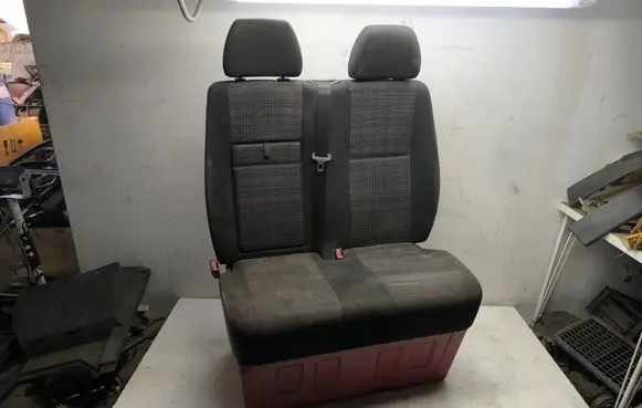 Mercedes-Benz Sprinter W906 Front double seat 