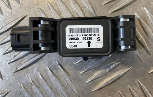 Suzuki Grand Vitara II Airbag deployment crash/impact sensor 3893065J30 0471160953