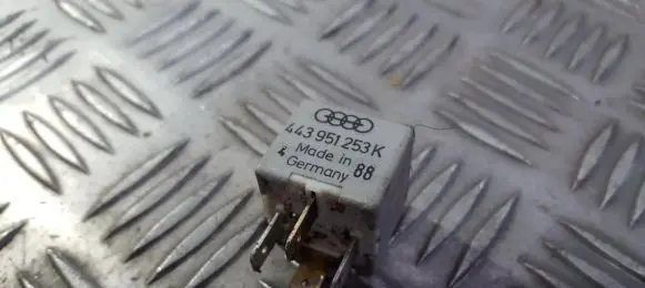 Audi A4 S4 B5 8D Other relay 443951253k