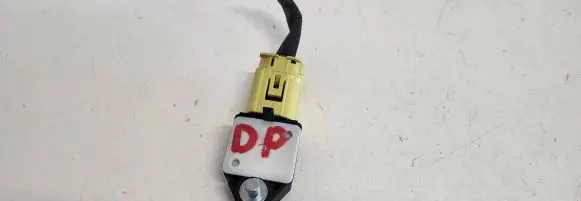 Toyota Corolla E120 E130 Airbag deployment crash/impact sensor 8983102020