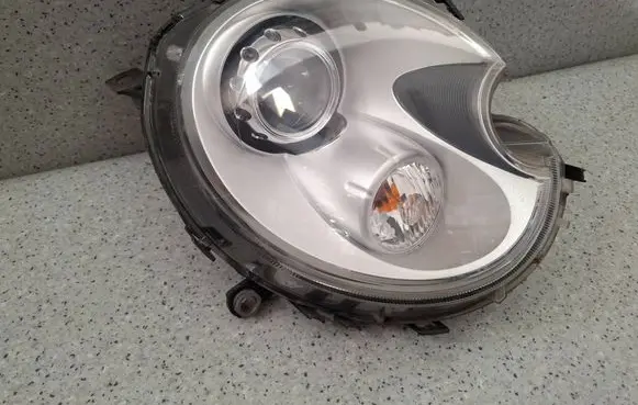 Mini One - Cooper R56 Headlight/headlamp 71266095204 HBP010006100 030126528400