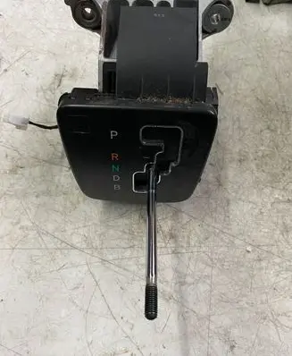 Lexus RX 330 - 350 - 400H Gear shift switch/knob 9020026