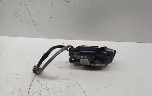 Loading door lock