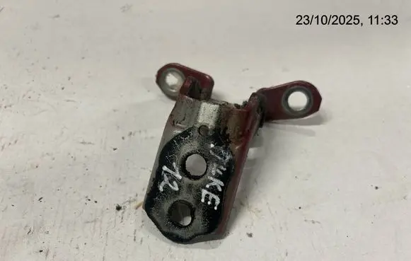 Nissan Juke I F15 Front door upper hinge 