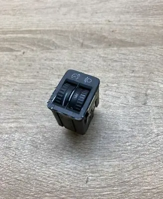 Volkswagen PASSAT B6 Headlight level height control switch 3C0941333