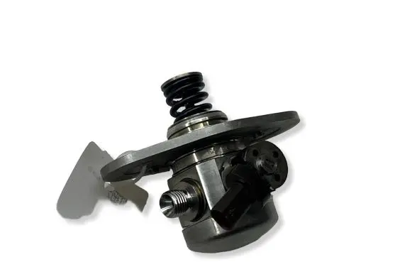 BMW 1 F40 Fuel injection high pressure pump 8631642 13518631642