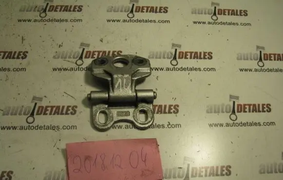 Mercedes-Benz E W210 Front door lower hinge 