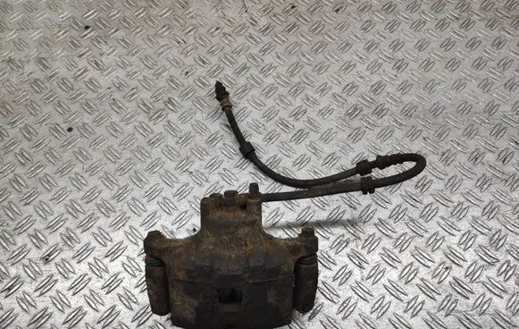 Mitsubishi Lancer VIII Front brake caliper 