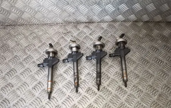 Mazda 6 Fuel injectors set 13H50